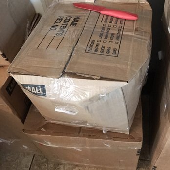 Your Moving Company - Damaged boxes! - Movers Near Me - Thornton, Illinois Your Moving Company - Damaged boxes! - Movers Near Me - Thornton, Illinois