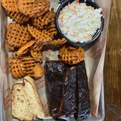 BubbaQue's - Crystal River - Sticky Bones Ribs