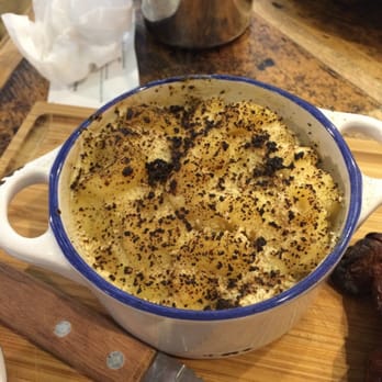 The Chicago Rib Shack - Mac and cheese... A bit burnt - Barbeque Near Me - London, XGL