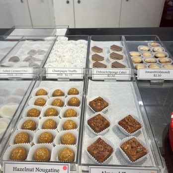 Aurora Chocolate - Chocolatiers & Shops Near Me - Anchorage, Alaska