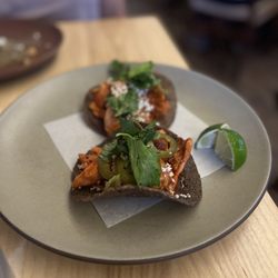 Colita - Chicken tostadas