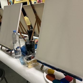 Painting with a Twist - Paint & Sip Near Me - Houston, Texas Painting with a Twist - Paint & Sip Near Me - Houston, Texas