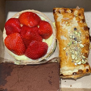 Lavender Bakery & Cafe' - Strawberry Tart, Peach Pastry, Tiramisu Cake - Cafes Near Me - Berkeley, California Lavender Bakery & Cafe' - Strawberry Tart, Peach Pastry, Tiramisu Cake - Cafes Near Me - Berkeley, California