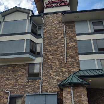 Hampton Inn & Suites Parker - Outside - Hotels Near Me - Parker, Colorado
