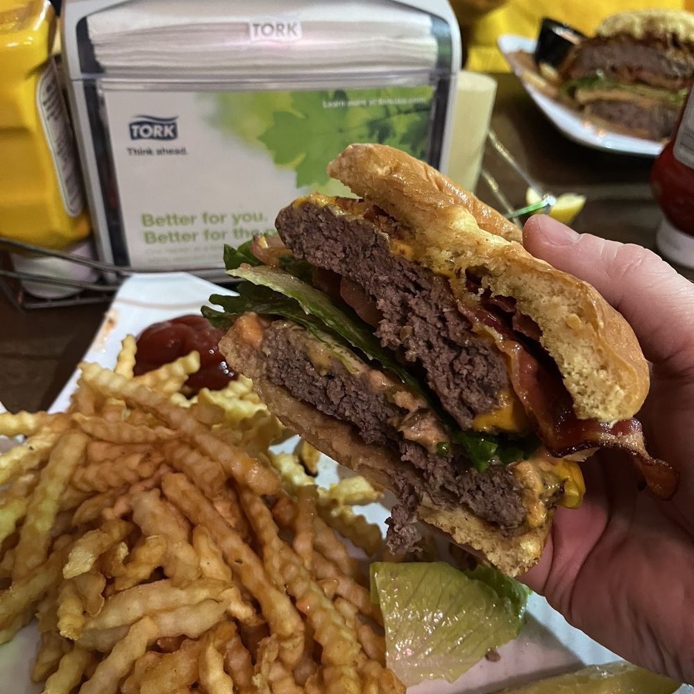 Little Dandy - Dandy burger - Diners Near Me - Le Center, Minnesota