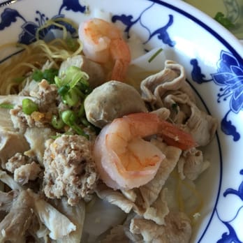 Luu New Tung Kee Noodle - Egg and Rice NoodLes w/ Soup on the Side - Chinese Near Me - Milpitas, California Luu New Tung Kee Noodle - Egg and Rice NoodLes w/ Soup on the Side - Chinese Near Me - Milpitas, California