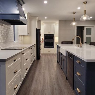Kitchen Remodel Highlights - Award winning general contractor located in western Washington. We specialize in kitchens & bathrooms. We’re licensed, bonded and insured.