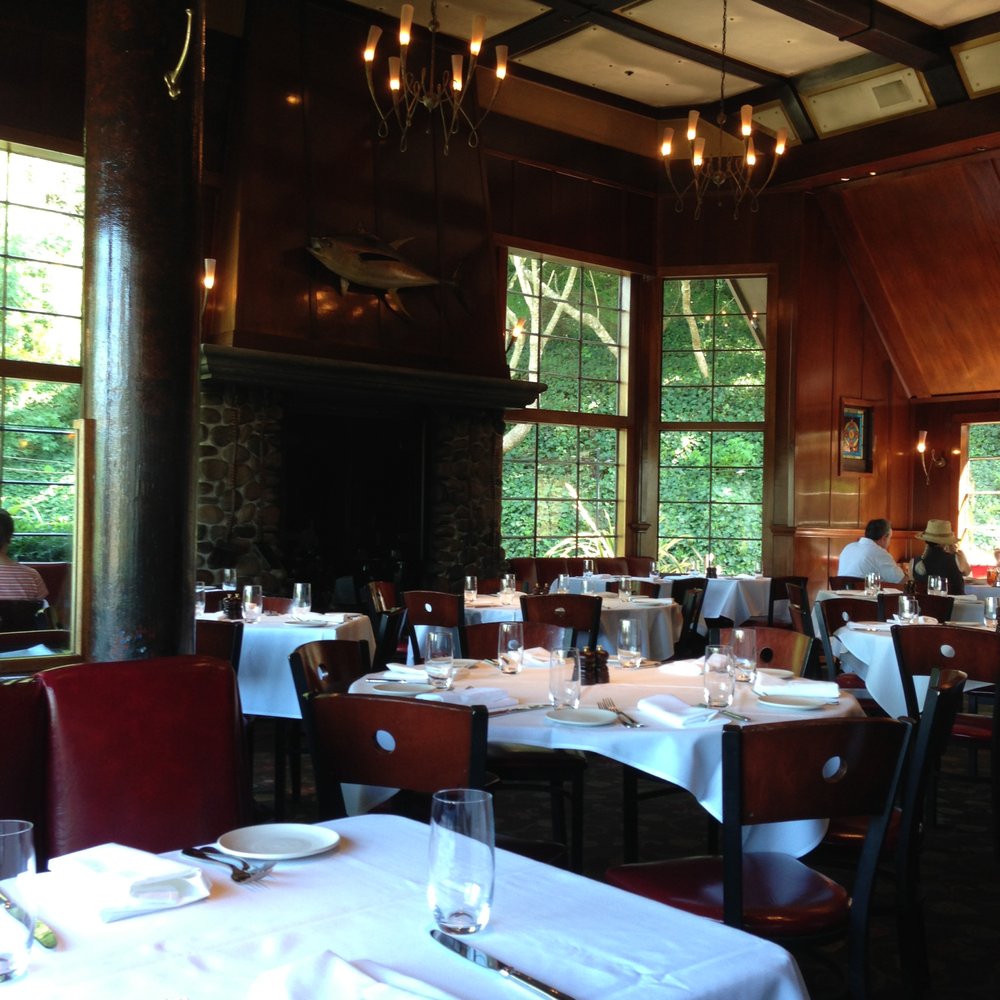 Buckeye Roadhouse - Buckeye Roadhouse dining room - American Near Me - Mill Valley, California Buckeye Roadhouse - Buckeye Roadhouse dining room - American Near Me - Mill Valley, California