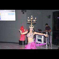 22DA HOOKAH LOUNGE - Belly dancer