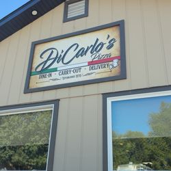Di Carlos Pizza & Italian Cuisine