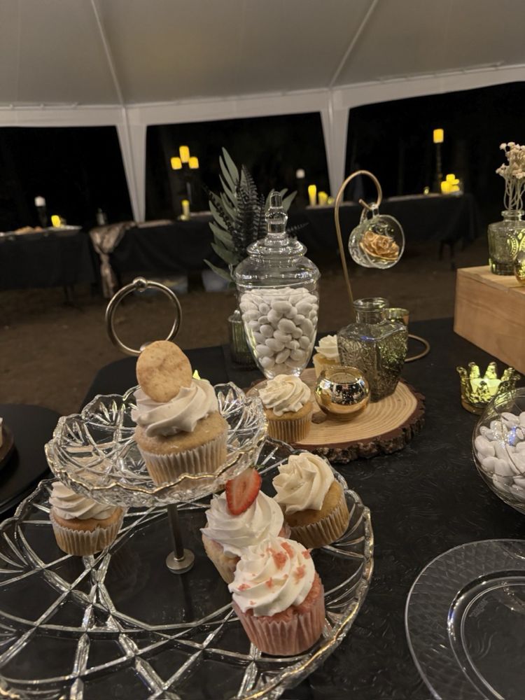 TIP TOP CAKE SHOP Updated October 2024 15 Photos 601 Williams Ave