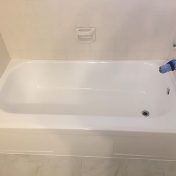 North County Refinishing - This tub was salmon colored before! - Refinishing Services Near Me - Carlsbad, California