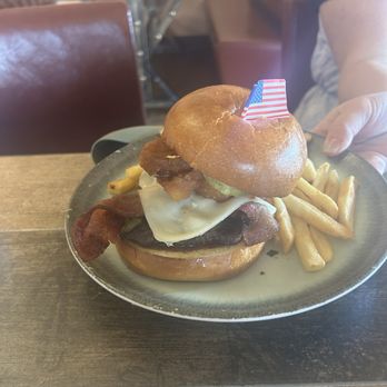 Pacos Family Diner - Texas burger - Soup Near Me - Parowan, Utah Pacos Family Diner - Texas burger - Soup Near Me - Parowan, Utah