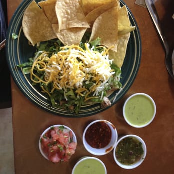 Dos Coyotes Border Cafe - GREEN SAUCE - Tex-Mex Near Me - Davis, California