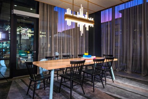 Aloft Atlanta at The Battery Atlanta by null