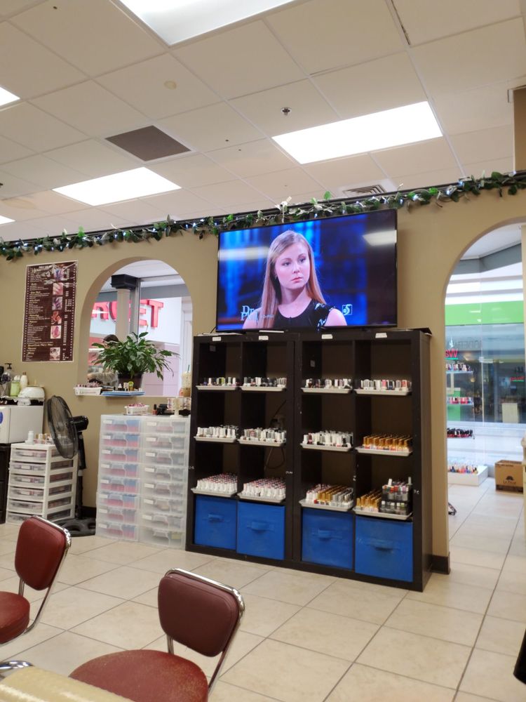 MODERN NAILS 28 Photos & 25 Reviews Nail Salons 6800 Eastman Ave