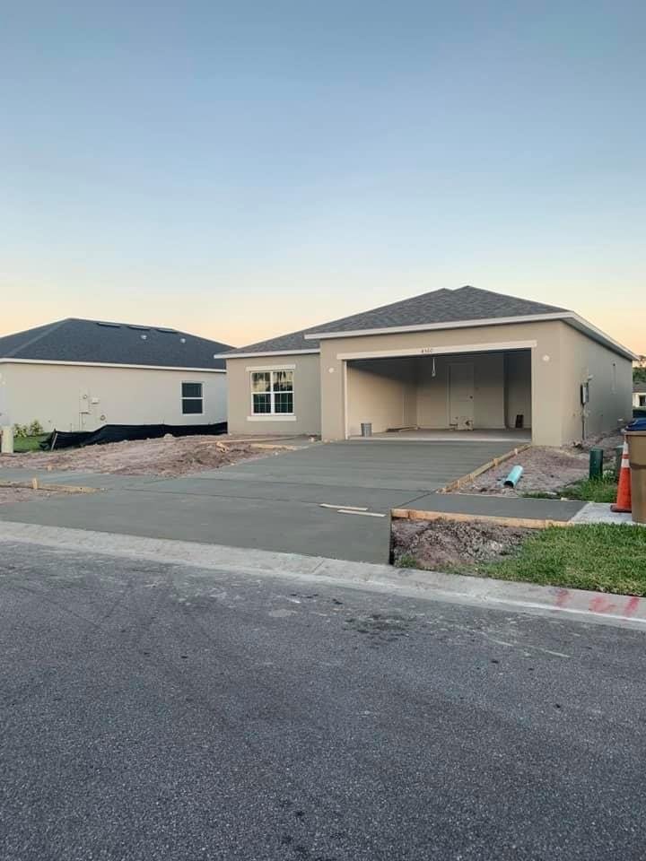 Slide of Daros Rem Services