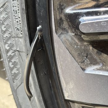 Richmond Tire - AFTRER : the rim protector was damaged after the tire change - Tires Near Me - San Pablo, California Richmond Tire - AFTRER : the rim protector was damaged after the tire change - Tires Near Me - San Pablo, California