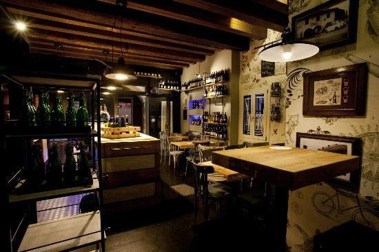 All'Ombra Della Piazza by null