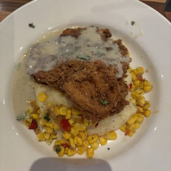 BJ's Restaurant & Brewhouse - Fried chicken - Pizza Near Me - Folsom, California BJ's Restaurant & Brewhouse - Fried chicken - Pizza Near Me - Folsom, California