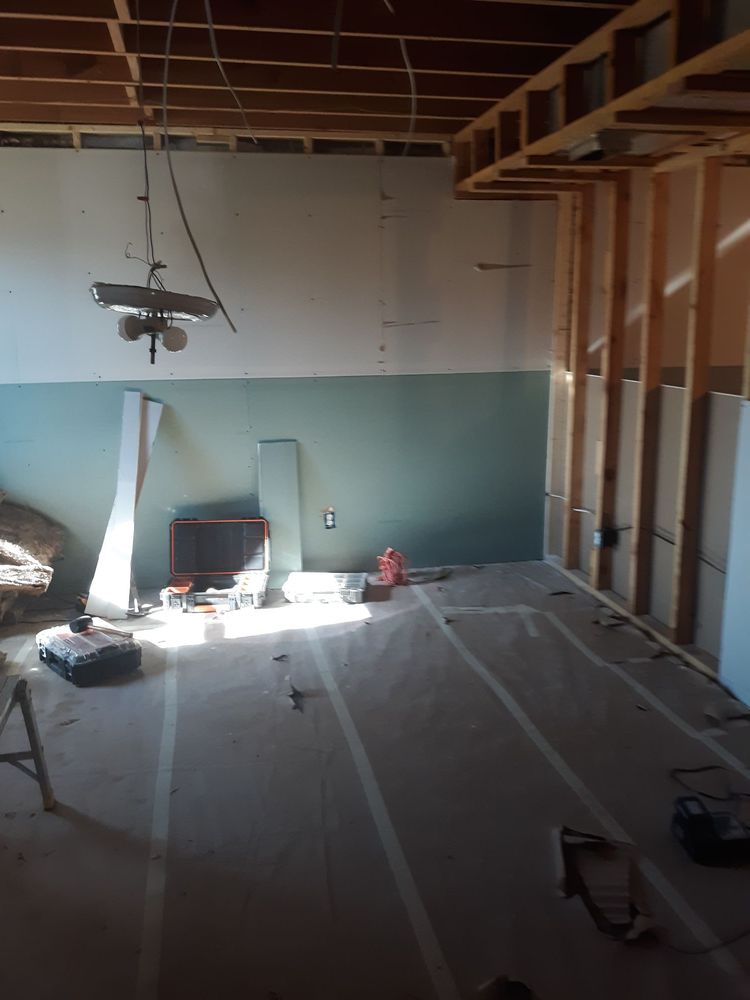 Slide of Watley Remodeling