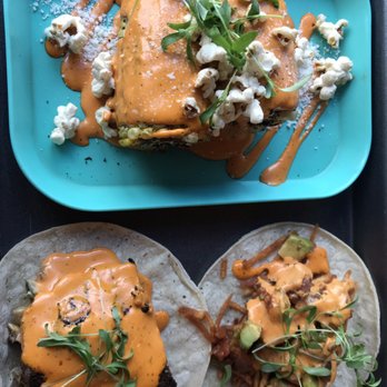 Trail Break - Street corn with blackened (left) and chilled (right) tacos - Tacos Near Me - Hartford, Vermont Trail Break - Street corn with blackened (left) and chilled (right) tacos - Tacos Near Me - Hartford, Vermont