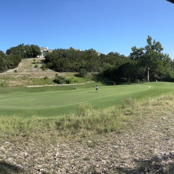 Crystal Falls Golf Club - Gorgeous green - Golf Near Me - Leander, Texas Crystal Falls Golf Club - Gorgeous green - Golf Near Me - Leander, Texas