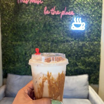 Cafecito Lounge - Iced Biscoff Cookie Latte - Coffee & Tea Near Me - Lodi, California