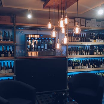 The Drinks Emporium - Nice seating area - Beer, Wine & Spirits Near Me - Birmingham, XWM