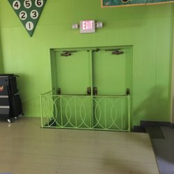 Laru Bowling Lanes - La Ru Lanes Alley
