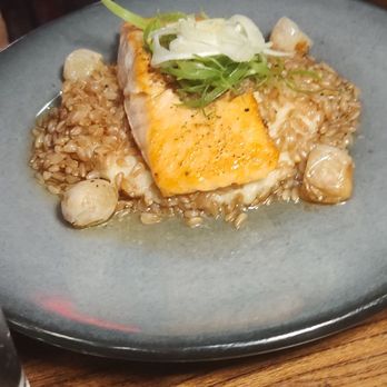 Fahrenheit Charlotte - Salmon - New American Near Me - Charlotte, North Carolina Fahrenheit Charlotte - Salmon - New American Near Me - Charlotte, North Carolina