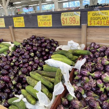 Diamond Fresh Farmers Market - Eggplants - Farmers Market Near Me - Walnut, California Diamond Fresh Farmers Market - Eggplants - Farmers Market Near Me - Walnut, California