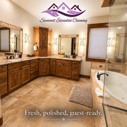 Summit Executive Cleaning - A beautifully refreshed bathroom, cleaned and guest-ready! Professional vacation rental cleaning and deep cleaning by SEC.