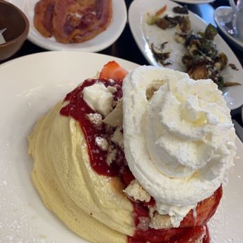 Lady C’s - Strawberry Cheesecake Soufflé Pancakes - Breakfast & Brunch Near Me - Tarzana, California Lady C’s - Strawberry Cheesecake Soufflé Pancakes - Breakfast & Brunch Near Me - Tarzana, California