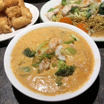 Pho No 1 Restaurant - Coconut Tom yum soup with shrimp and chicken - Vietnamese Near Me - Winnipeg, Manitoba Pho No 1 Restaurant - Coconut Tom yum soup with shrimp and chicken - Vietnamese Near Me - Winnipeg, Manitoba