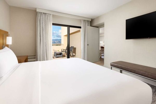 Hilton Tucson East by null
