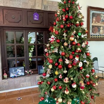 Casa Mission - Holiday decorations - Seafood Near Me - Cozumel, ROO
