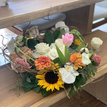 Bloomster's - I adored my centerpieces! How whimsical and gorgeous! - Florists Near Me - San Jose, California Bloomster's - I adored my centerpieces! How whimsical and gorgeous! - Florists Near Me - San Jose, California