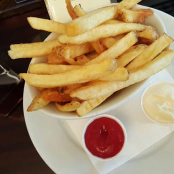 The Carpenters Arms - Best chips I had in London - Pubs Near Me - London, XGL