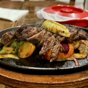 La Vida Catrina - Steak Fajitas De La Casa Prime Skirt Steak - Mexican Near Me - Salem, Oregon La Vida Catrina - Steak Fajitas De La Casa Prime Skirt Steak - Mexican Near Me - Salem, Oregon