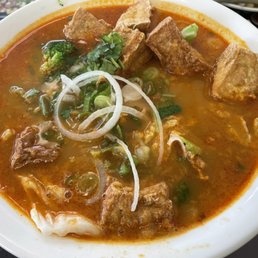 Satay Vegetable Noodle Soup