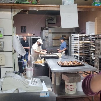 Panaderia La Fama - Bakers - Bakeries Near Me - Los Angeles, California Panaderia La Fama - Bakers - Bakeries Near Me - Los Angeles, California