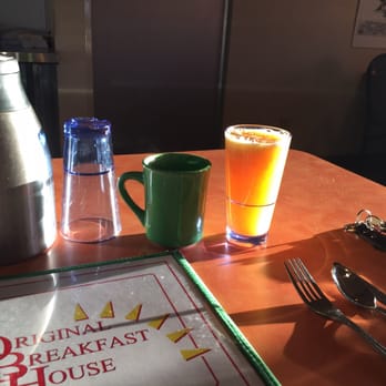 Original Breakfast House - Drink line-up: fresh-pressed orange juice, coffee, water (on its way). - Breakfast & Brunch Near Me - Phoenix, Arizona Original Breakfast House - Drink line-up: fresh-pressed orange juice, coffee, water (on its way). - Breakfast & Brunch Near Me - Phoenix, Arizona