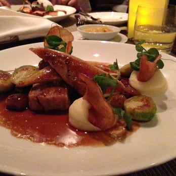 Canoe - Chicken dish - Canadian (New) Near Me - Toronto, Ontario