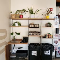 Hip Vegan - Get your eating tools and water station.
