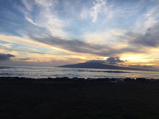 Launiupoko Beach Park by null