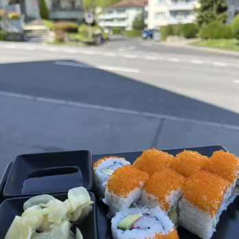 karma take away - California roll - Himalayan/Nepalese Near Me - Kriens, LU