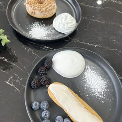 The Hill's Cafe - Caramel doughnut & vanilla eclair