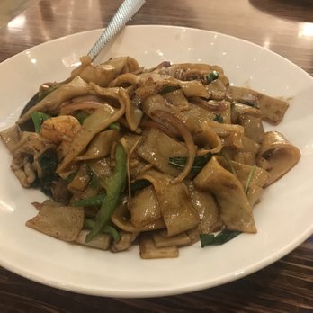 Ginger - Drunken Noodles - Chinese Near Me - National Harbor, Maryland