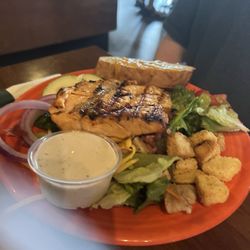 Paradise Grille - Paradise Salmon Salad